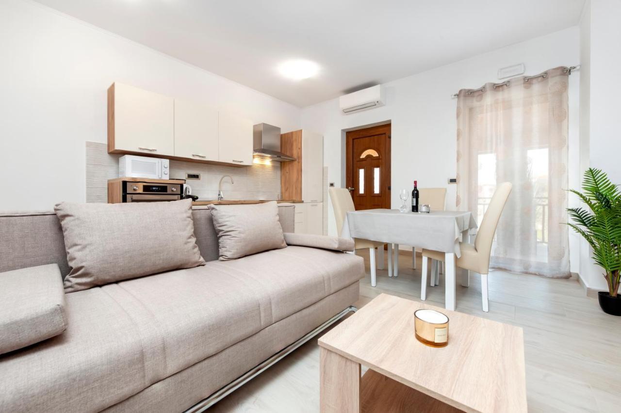 Comfort Apartments Karla Rovinj Exterior foto